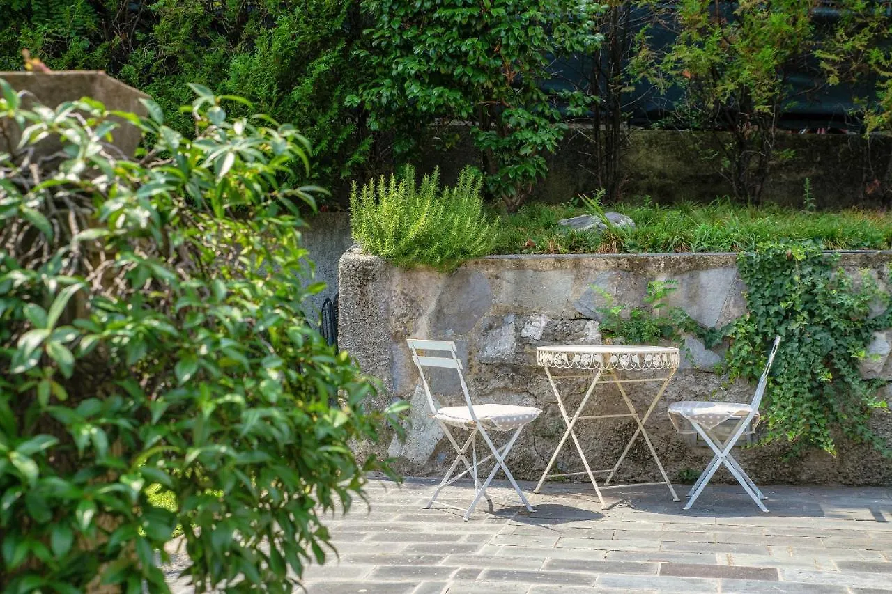 I D'A Charming Penthouse - Lake View- Como- House-130 Mt-2 Double Bedrooms And 2 Double Bathrooms A Spacious Living Room-Full Equipped Kitchen-Private Garden And Terrace-Private Covered Parking 0*, קומו